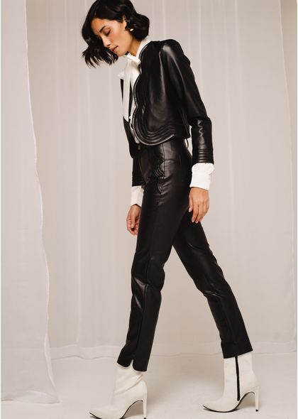 Calca-Skinny-Poliuretano-com-Fenda-Lateral-na-Barra-Olivia-PRETO-002-04961-GG