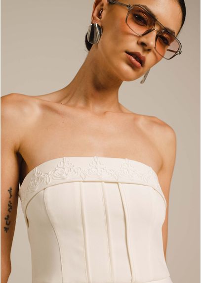 Blusa-Peplum-de-Alfaiataria-com-Bordado-Arabesco-Lumier-OFF-WHITE-008-05099-GG