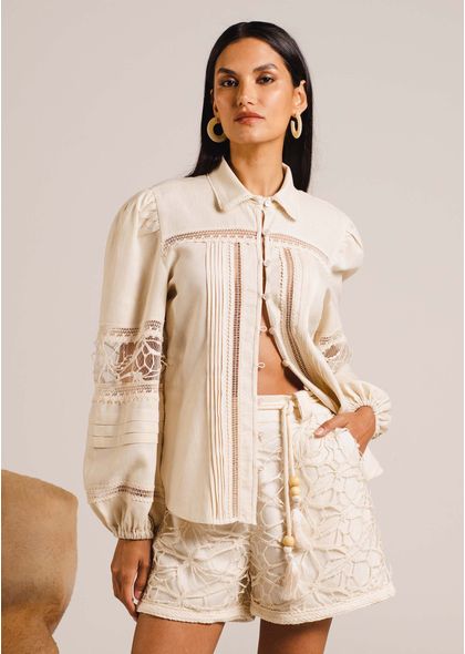 Camisa-em-Linho-e-Guipir-com-Pregas-Frontais-Artemis-CRU-028-05120-GG