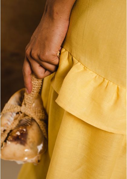 Vestido-Longo-em-Linho-com-Recortes-Laterais-Camila-AMARELO-014-05103-M