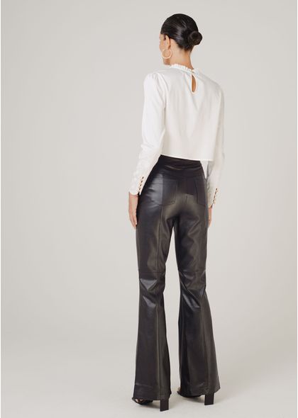 Calca-Semi-Flare-em-Poliuretano-com-Detalhes-no-Bolso-Moscow-PRETO-002-04958-G