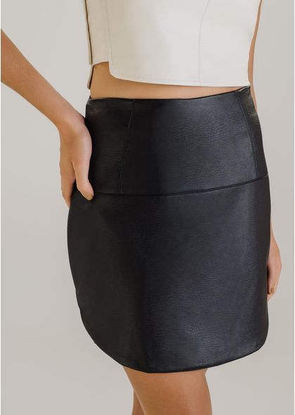 Shorts-Saia-Mia-em-Poliuretano-com-Detalhes-Pespontados-PRETO-002-05156-M