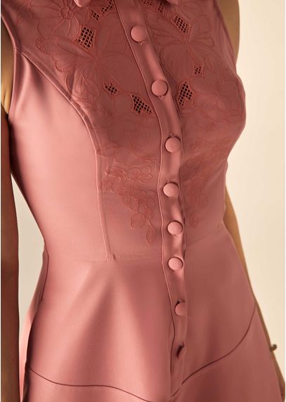 Vestido-Midi-em-Sarja-Estruturada-com-Bordado-Caroline-ROSE-083-05340-P