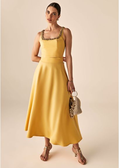 Conjunto-Cropped-e-Saia-Maximidi-em-Alfaiataria-Mirela-MOSTARDA-021-05341-P