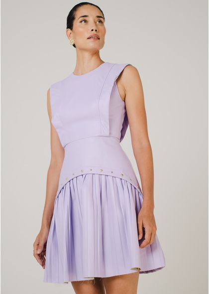 Vestido-Curto-em-Poliuretano-com-Taxas-e-Detalhe-Plissado-Grace-LILAS-017-05162-GG