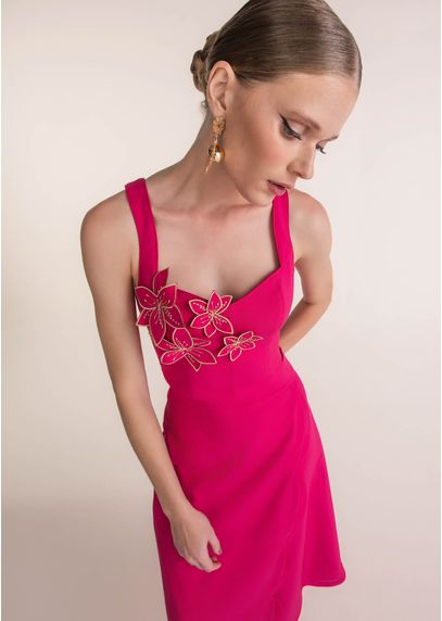 Conjunto-Saia-Midi-e-Cropped-em-Sarja-Estruturada-Valquiria-PINK-005-05348-P