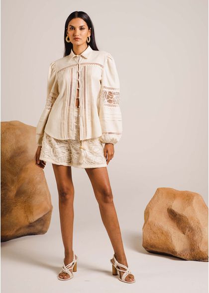 Shorts-Alfaiataria-em-Linho-e-Guipir-Artemis-CRU-028-05115-PP