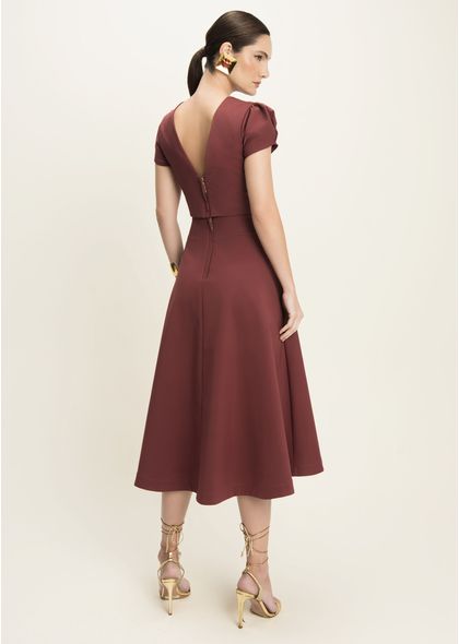 Conjunto-Cropped-e-Saia-Midi-em-Sarja-Estruturada-Paloma-VINHO-042-05389-GG