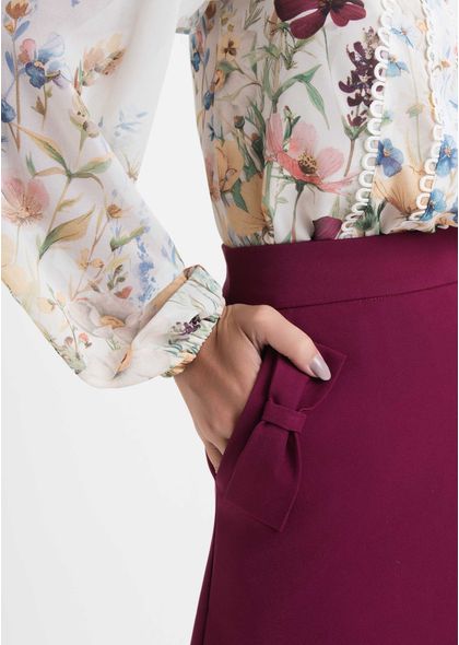 Saia-Midi-em-Sarja-Estruturada-com-Detalhe-de-Laco-Paulina-MARSALA-133-05422-PP