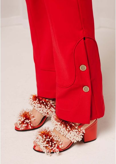 Calca-Semi-Flare-em-Sarja-Estruturada-Martina-VERMELHO-013-04966-P