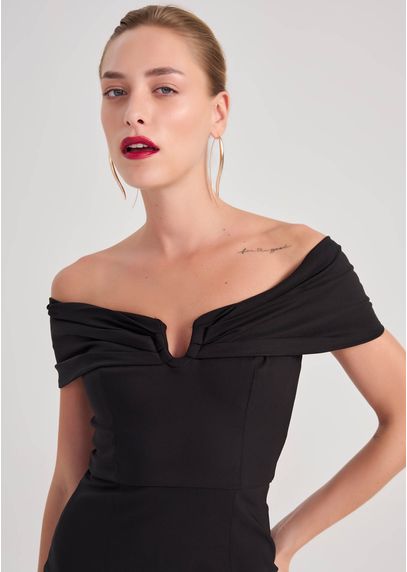 Vestido-Midi-em-Sarja-Estruturada-Ombro-a-Ombro-Tamoyo-PRETO-002-05452-P