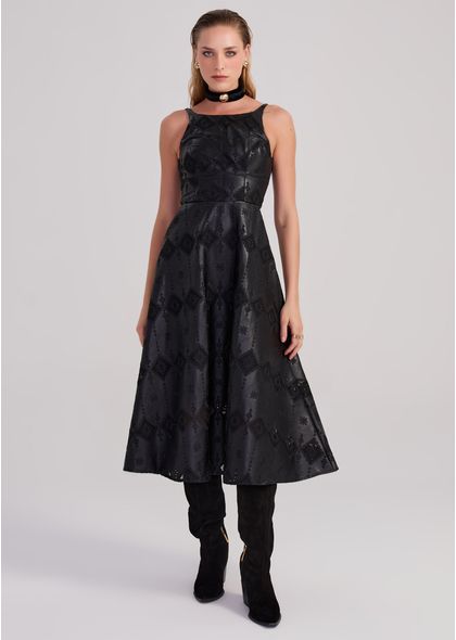 Vestido-Midi-em-Poliuretano-Bordado-com-Recorte-Princesa-Carla-PRETO-002-05202-PP