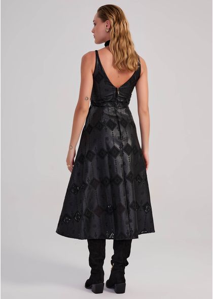Vestido-Midi-em-Poliuretano-Bordado-com-Recorte-Princesa-Carla-PRETO-002-05202-PP