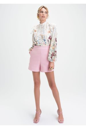 Shorts-em-Sarja-Estruturada-com-Bolso-Nuvem-Paulina-ROSA-010-05537-PP