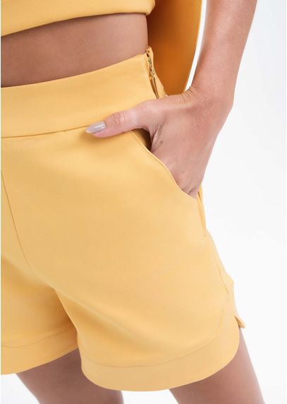 Shorts-em-Sarja-Estruturada-com-Bolso-Nuvem-Paulina-AMARELO-014-05537-PP
