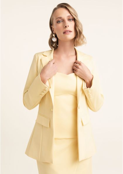 Blazer-em-Sarja-Estruturada-com-Botoes-Forrados-Manu-AMARELO-014-05504-P