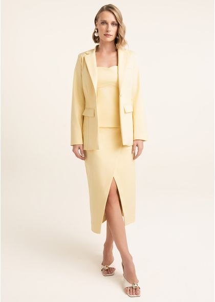 Blazer-em-Sarja-Estruturada-com-Botoes-Forrados-Manu-AMARELO-014-05504-P