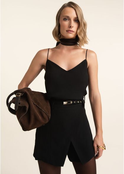 Shorts-Saia-em-Alfaiataria-Transpassado-com-Bolsos-Clarisse-PRETO-002-05546-PP