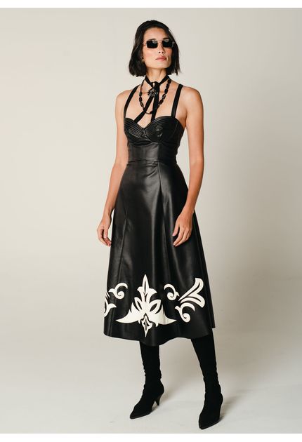 Vestido-Midi-em-Poliuretano-com-Decote-Coracao-Odilia-PRETO-002-05011-PP