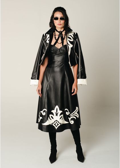 Vestido-Midi-em-Poliuretano-com-Decote-Coracao-Odilia-PRETO-002-05011-PP