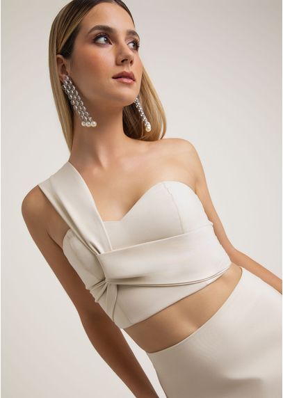 Cropped-em-Sarja-Estruturada-com-Ombro-Unico-e-No-Kyoto-BEGE-003-05469-PP