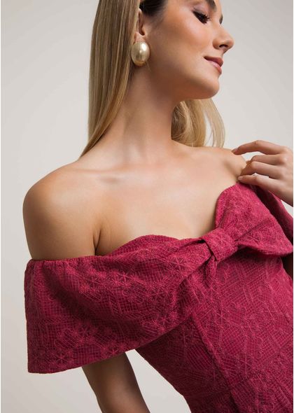 Vestido-Midi-em-Organza-Bordada-Ombro-a-Ombro-Luana-VINHO-042-05574-PP