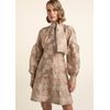 Vestido-Curto-em-Organza-Bordada-com-Mangas-Bufante-Lorena-BEGE-003-05562-PP