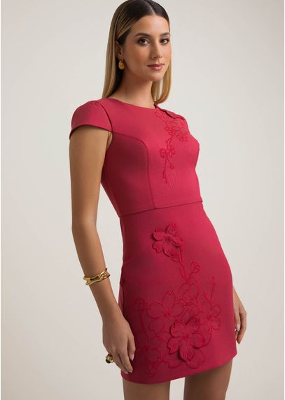 Vestido-Curto-em-Sarja-Estruturada-com-Bordado-Cerejeira-Kyoto-VINHO-042-05564-PP