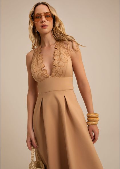 Vestido-Midi-em-Sarja-Estruturada-Frente-Unica-Cosmos-BEGE-003-05601-PP